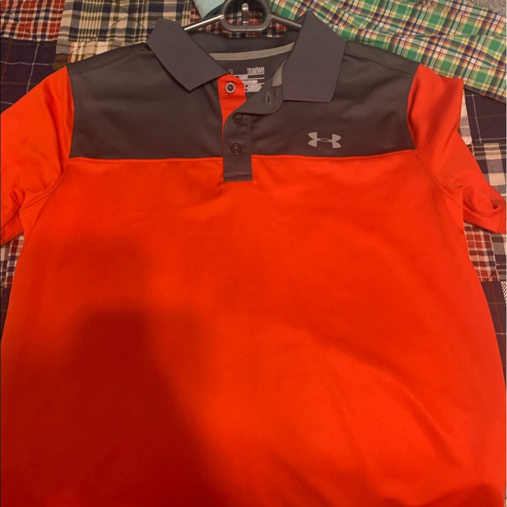 Under Armour boys shirt